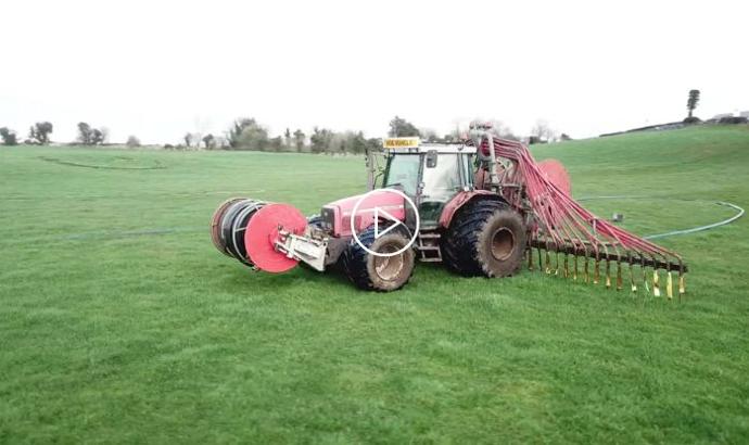 HANDS FREE SLURRY SPREADING IN STONEWALL COUNTRY