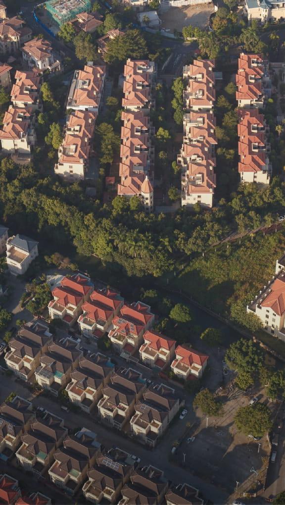 Quickly map the environment such as rivers, cities and roads and create accurate 2D and 3D models to facilitate maintenance and inspection.